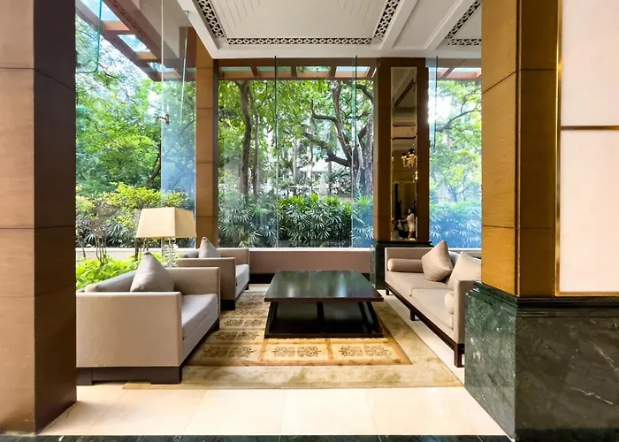 300m Bts L Large 110 Sqm L Pool And Sauna 曼谷