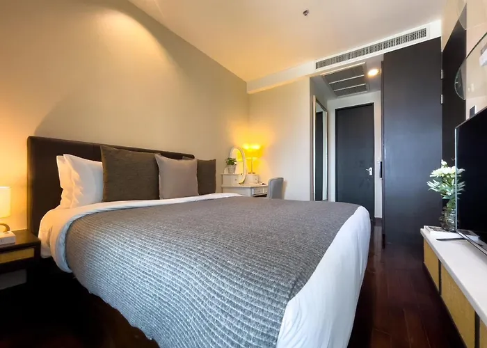 300m Bts L Large 110 Sqm L Pool And Sauna 公寓